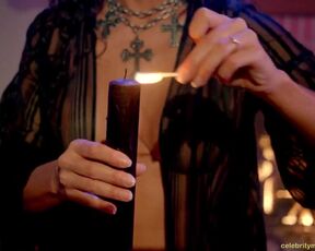 Julie Strain  Toni Naples - Sorceress - Film nackt