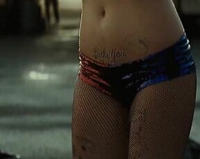 Margot Robbie Providing The Only Good Scene In Suicide Squad - Film nackt