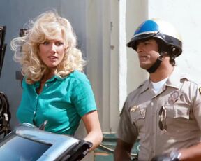 Kathy Shower Pokie Plot On CHiPs - Film nackt