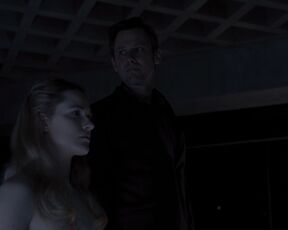 Evan Rachel Wood topless – Westworld s02e02 (2018)