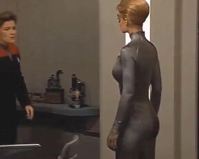 Jeri Ryan sexy - Star Trek Voyager