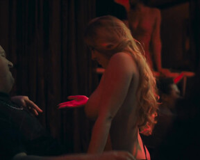 Molly Griggs, Grace Gummer - Dr. Death s01e03e05 (2021)