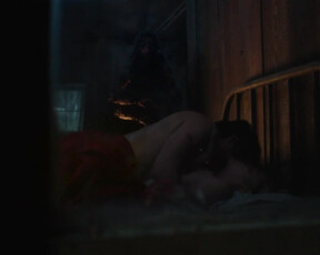 Annalisa Cochrane, Jahkara Smith - Into the Dark s01e12 (2019)