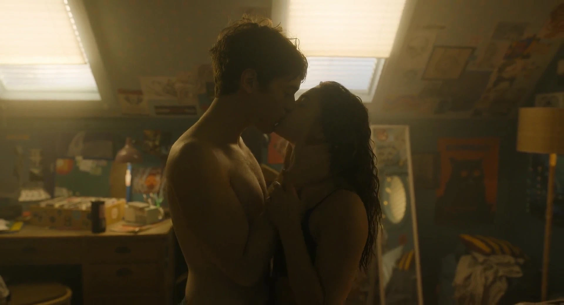 Aurora giovinazzo nude