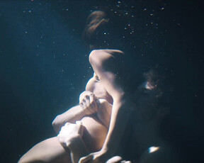 Yuliya Khlynina - KrisTina s01e01 (2021)