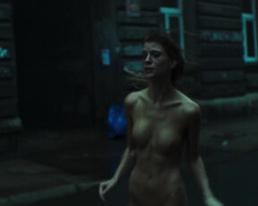 Angela Olszewska nude - Lead Balloons (2021)