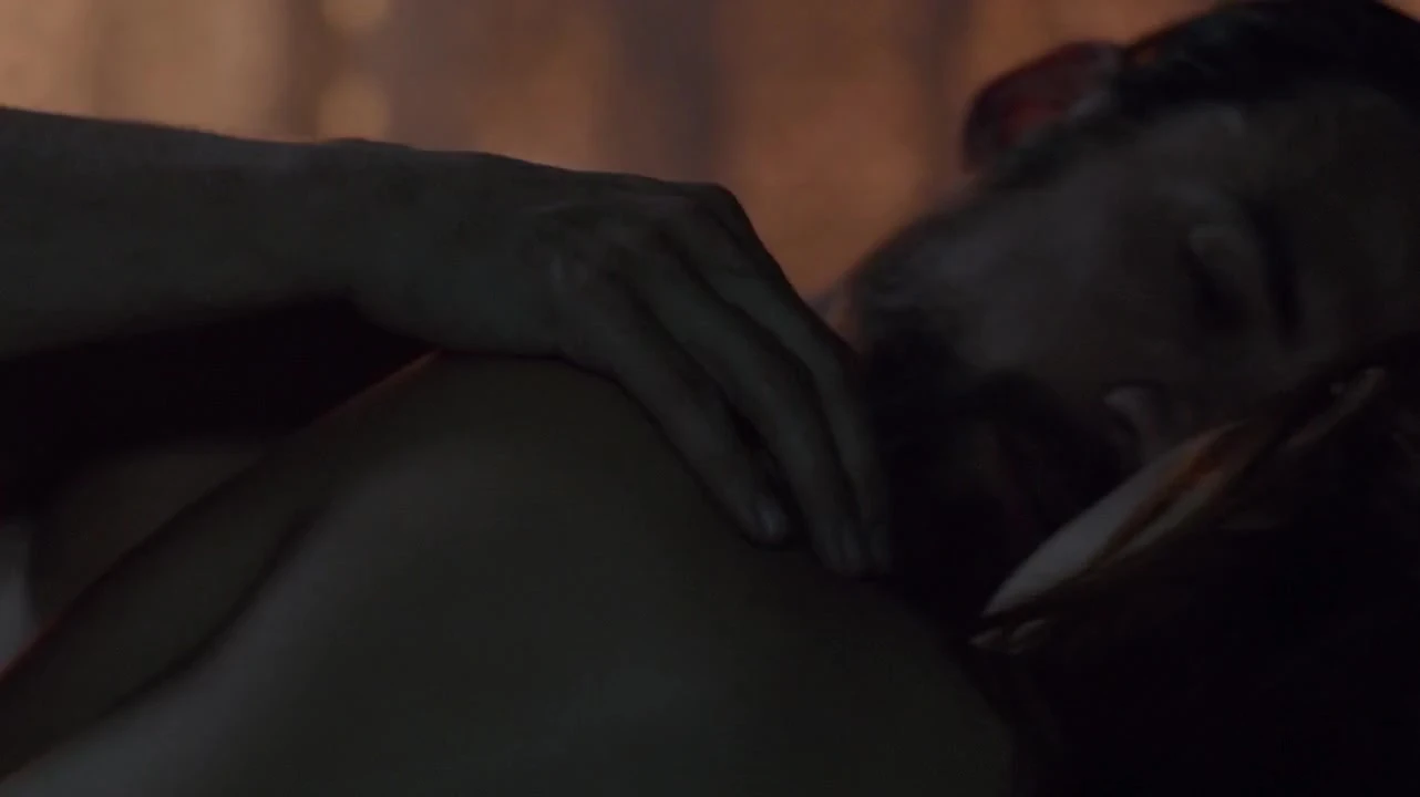 Melia Kreiling nude – Tyrant s03e05 (2016) celeb sex scene