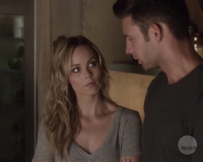 Laura Vandervoort nude - Bitten S03E01-02 (2016) romantic sex scene
