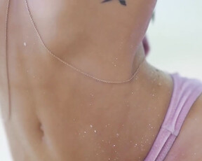 Alexis Ren Sexy - Uncovered, Sports Illustrated Swimsuit 2018 sex scene xvideos