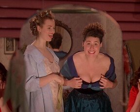 Minnie Driver nude - Circle of Friends (1995)