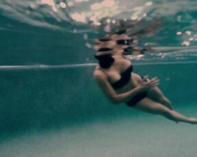 Paula Patton nude - Traffik (2018)