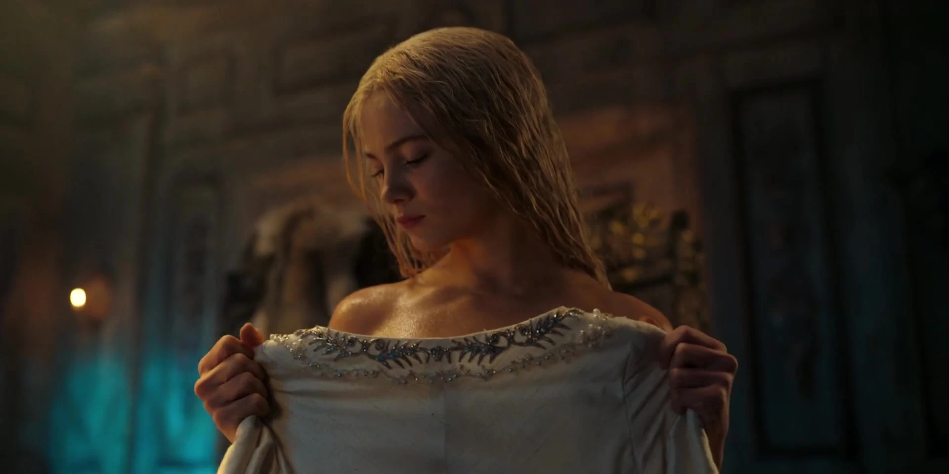 Freya allan witcher sex scene