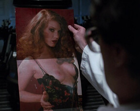 Chopping mall nude - Barbara Crampton, Suzee Slater