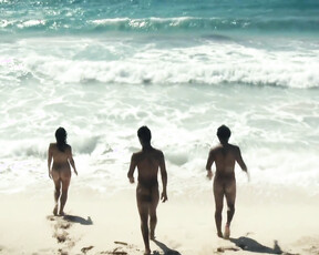 Damayanti Quintanar desnuda - Atmosfera (2010)