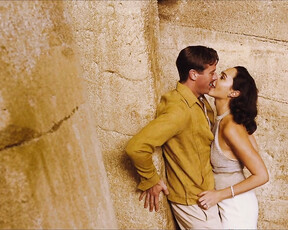 Gal Gadot, Emma Mackey - Death on the Nile (2022)