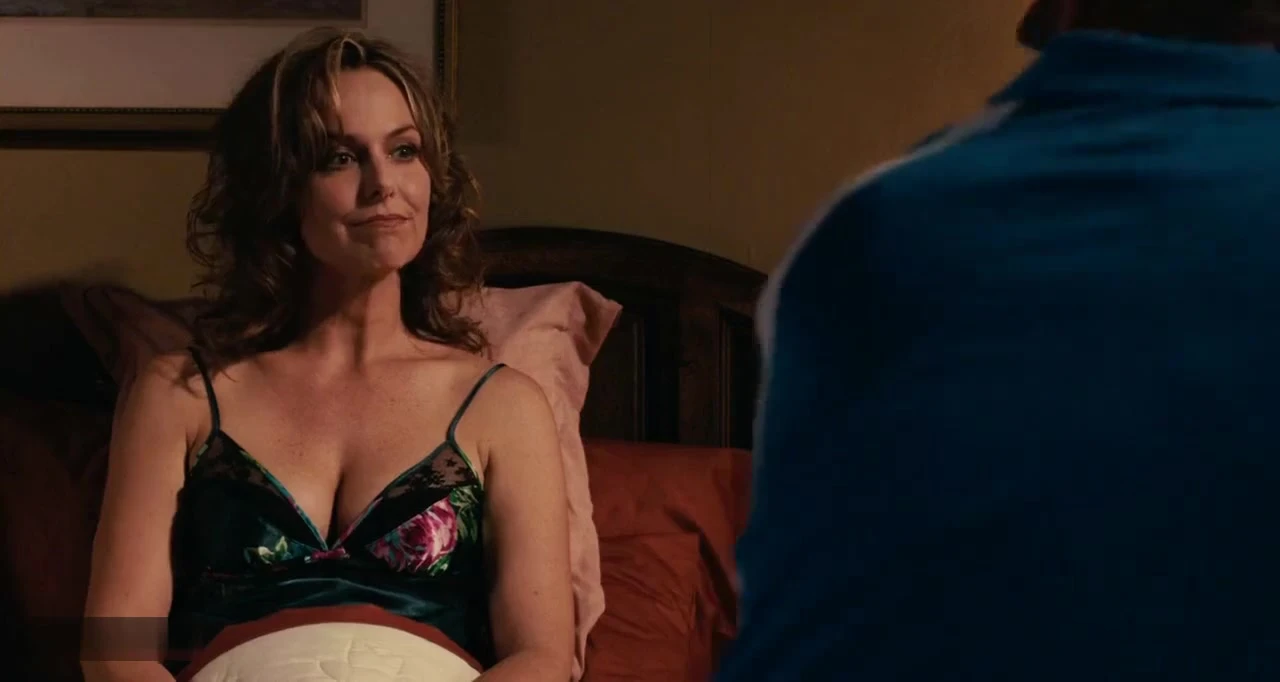 Melora Hardin nude - The comebacks (2007)