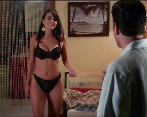 Jacqueline Obradors nude - Six days seven nights (1998)