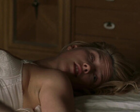 Ali Larter nude – Crazy (2007)