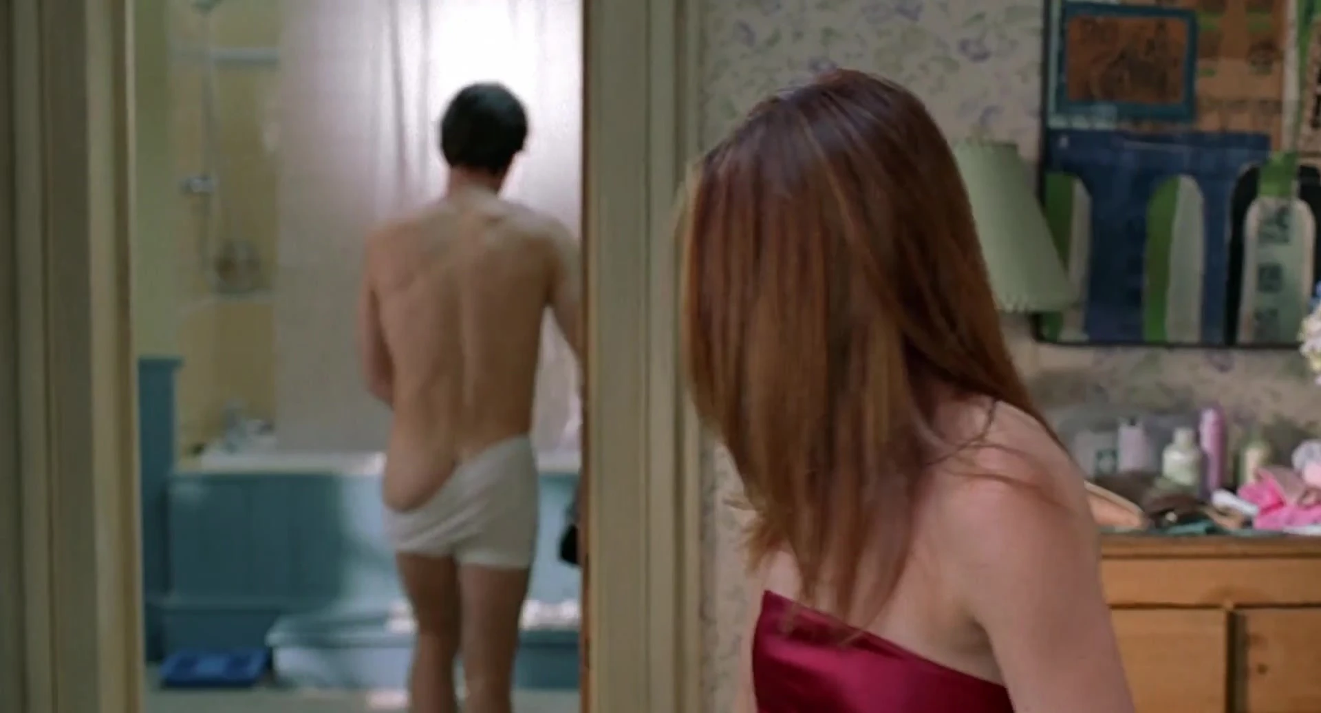 Debra Messing nude - The Wedding Date (2005)