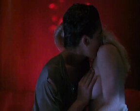 Christina Applegate sexy - Streets (1990)