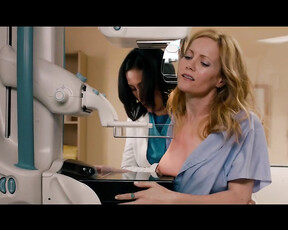 Leslie Mann nude - This Is 40 (2012)