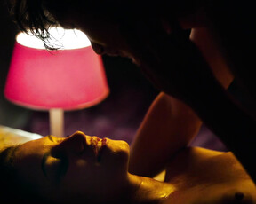 Almila Bagriacik nude - Nur eine Frau (2019)