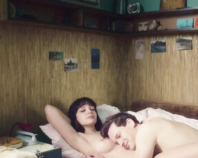 Maria Debska nude - Autumn Girl  (2021)