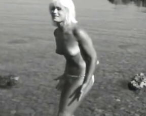 Zeta Apostolou nude - Amok (1963)