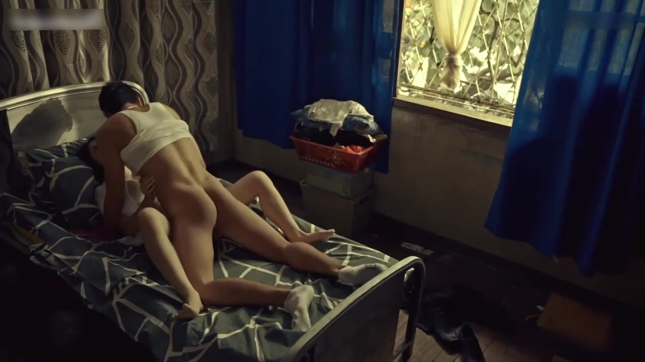 Azi Acosta naked - Secret Campus s01e04 (2023)