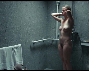 Marta Nieradkiewicz nude - Lek (2023)