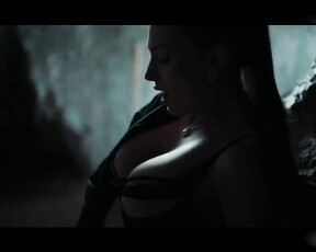 Magdalena Perlinska sexy - Wieczor kawalerski (2024)