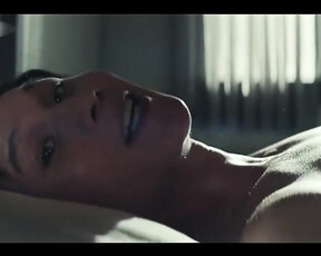 Sandra Oh sexy - The Sympathizer s01e02 (2024)