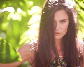 Bianca Balti Hot - Irresistible - Sports Illustrated Swimsuit (2017)