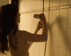 Aylin Tezel nude - Die Informantin (2016)