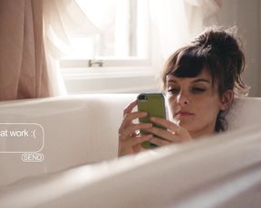 Frankie Shaw Nude - SMILF s01e02 (2017)