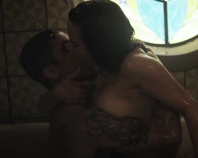 Kate del Castillo nude – Ingobernable s01e10 (2017)