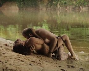 Vimala Pons Naked - La loi de la jungle (2016)