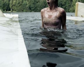 Lauren Lee Smith nude – Hindenburg (2011)