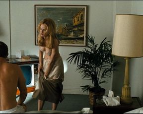 Heather Graham sexy – Bobby (2006)