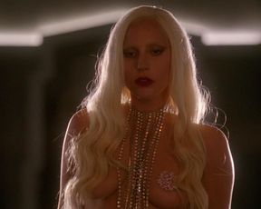 Lady Gaga, Chasty Ballesteros sexy – American Horror Story s05e01 (2015)