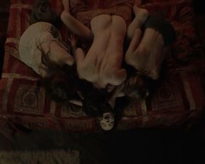 Emma Dumont sexy – Aquarius s01e01-02 (2015)