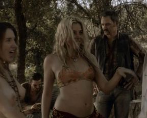 Tara Lynne Barr, Whitney Rose Pynn, Jade Tailor nude – Aquarius s01e06-11 (2015)