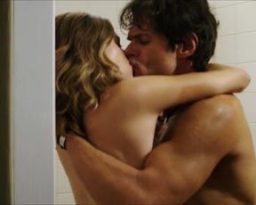 Lyndsy Fonseca sexy, Paget Brewster sexy – Down Dog s01e01 (2015)
