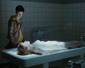 Lynn Van Royen nude – Beau Sejour s01e01-02 (2017)