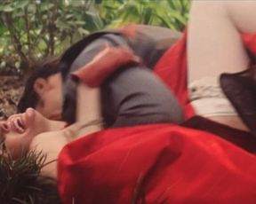 Barbara Evans nude – Dois Irmaos s01e03 (2017)