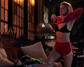 Laura Ramsey sexy – Hindsight s01e07-08 (2015)