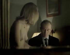 Helen Kennedy nude – Hunted s01e02 (2012)
