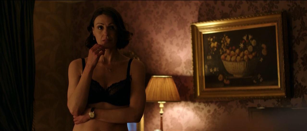 Topless suranne jones Suranne Jones