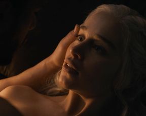 Emilia Clarke nude – Game of Thrones s07e07 (2017)