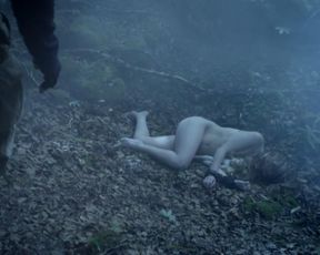 Marie Beraud naked – Falco s03e01 (2015)